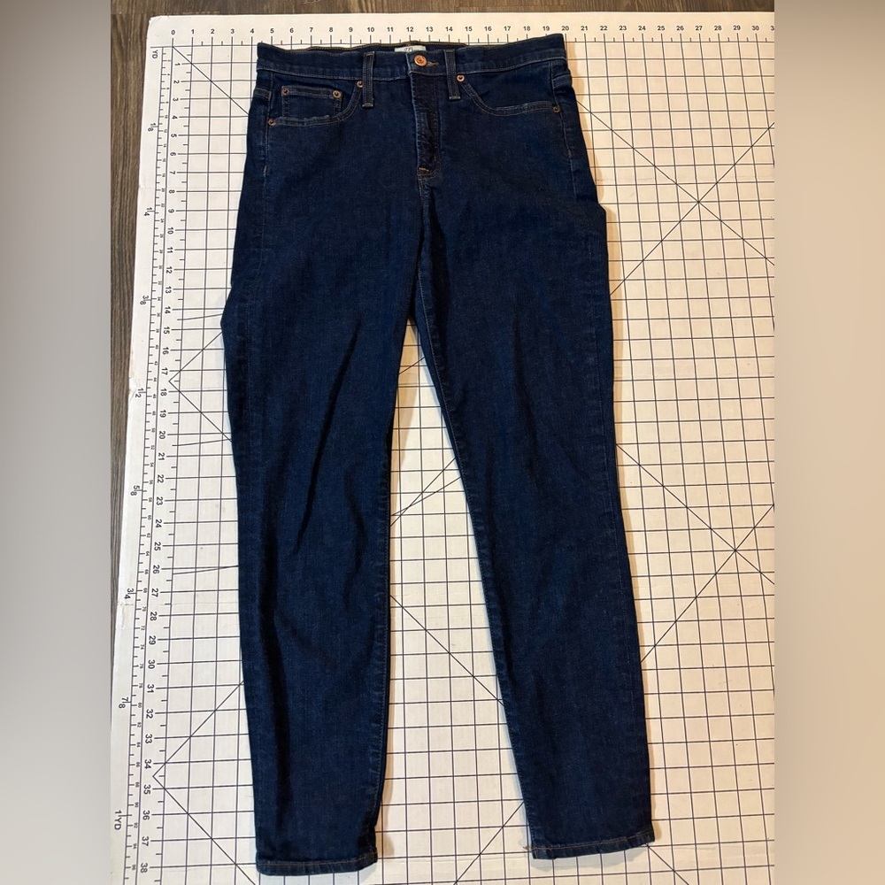 J.‎ Crew Women’s Size 29 Dark Wash 9” High Rise Toothpick Jeans
